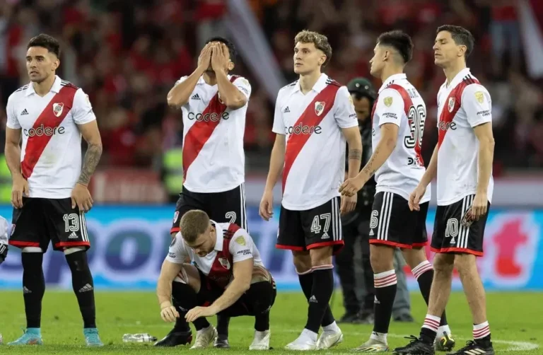 RIVER PLATE FUERA DE LA COPA LIBERTADORES