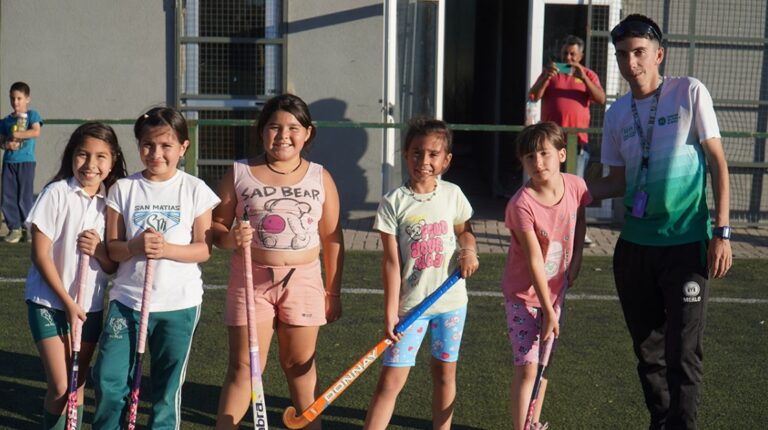 HOCKEY INFANTIL CERRÓ EL AÑO CON UNA MUESTRA DEL EQUIPO