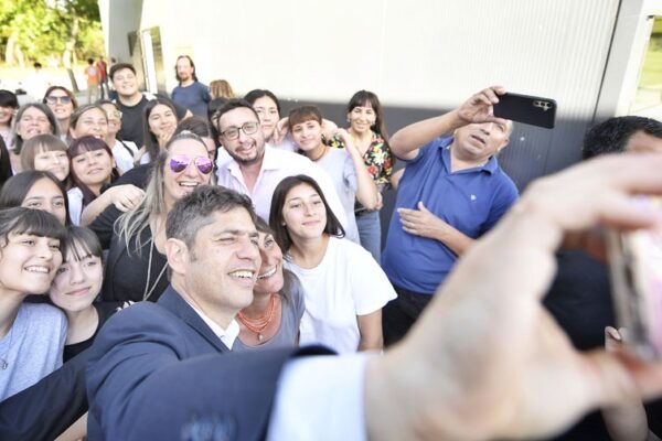 KICILLOF A MILEI «NO VAMOS A ENTREGAR LA EDUCACIÓN, LA CULTURA NI EL TERABAJO»