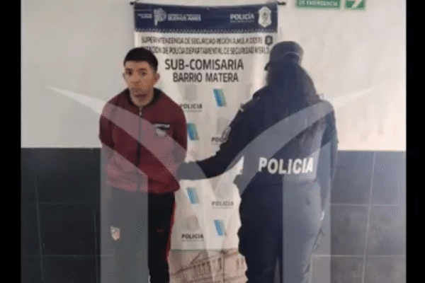 ROBO EN MERLO: EL HURTO A UNA BARBERÍA QUEDÓ REGISTRADO EN VIDEO